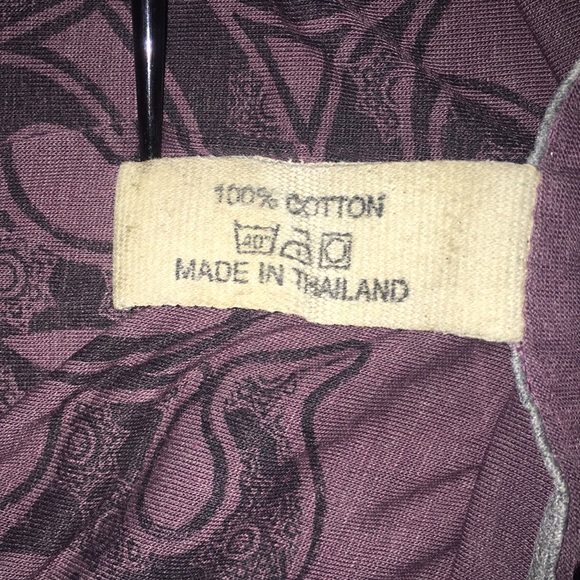 3/$20 Babu Ocean of Life Graphic T - Picture 8 of 8